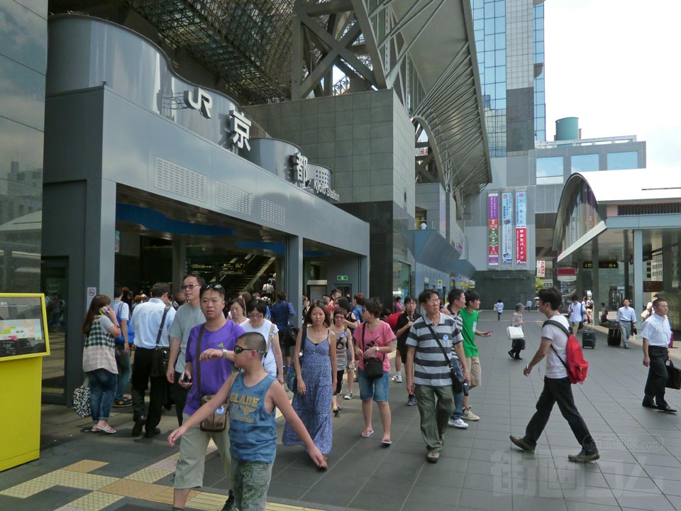 JR京都駅烏丸中央口前