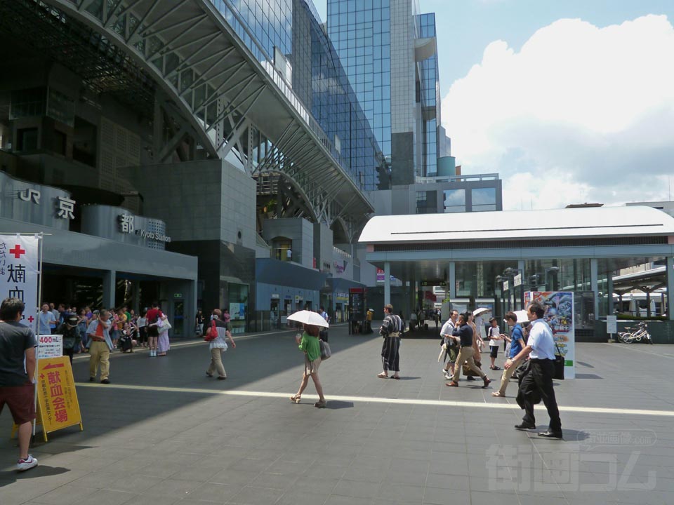 JR京都駅烏丸中央口前