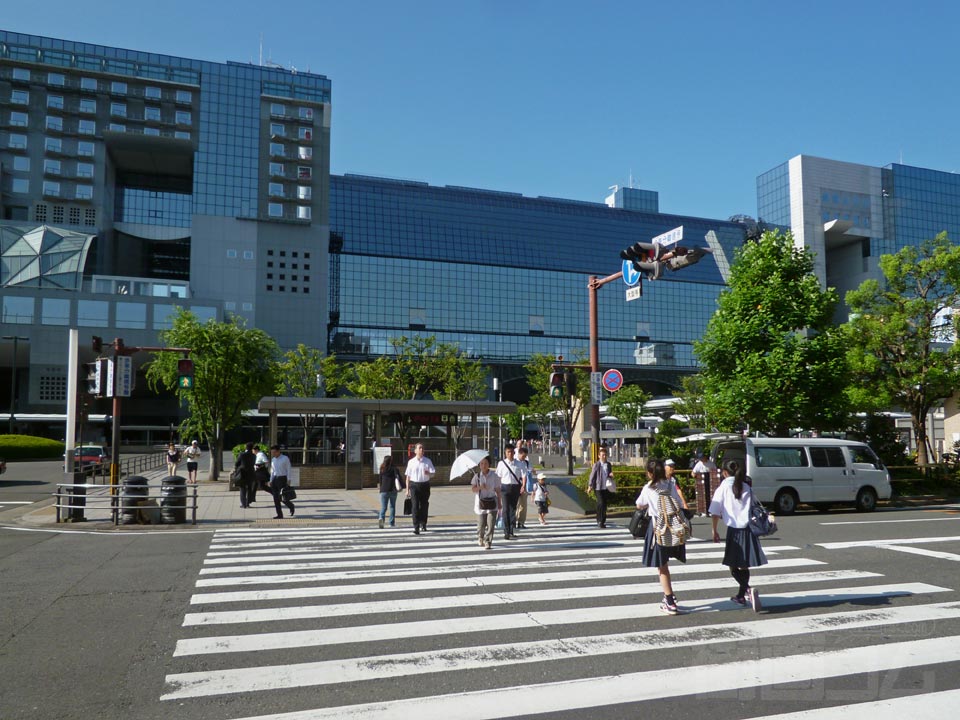 京都駅前スクランブル交差点