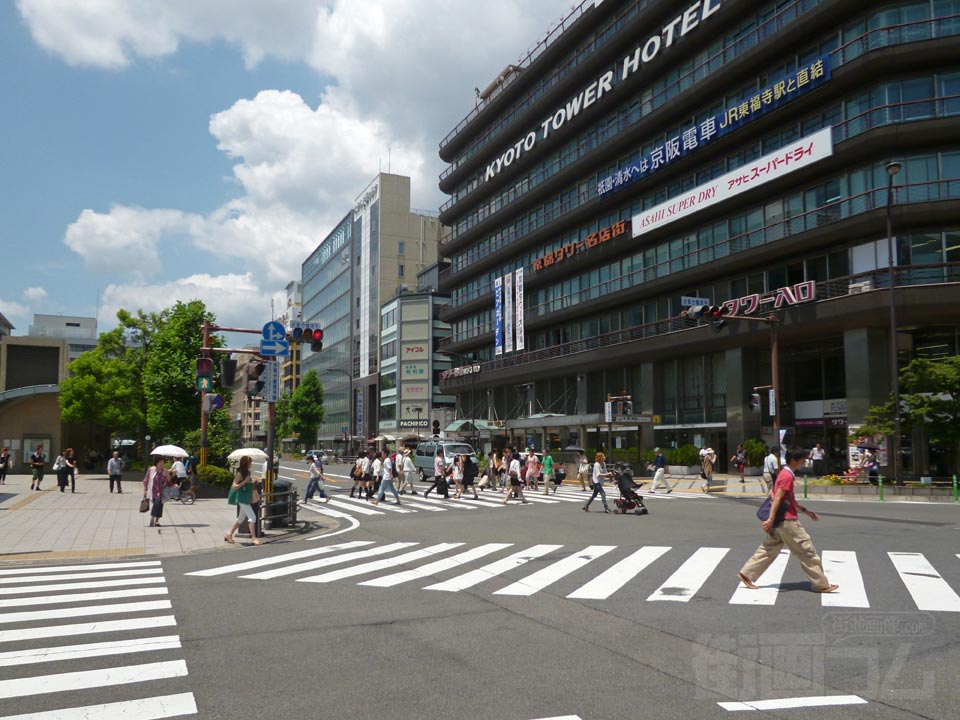 京都駅前スクランブル交差点