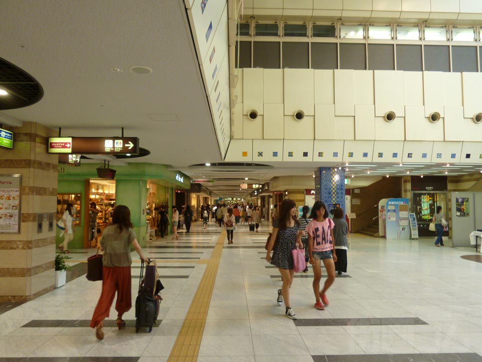 京都駅前地下街ポルタ