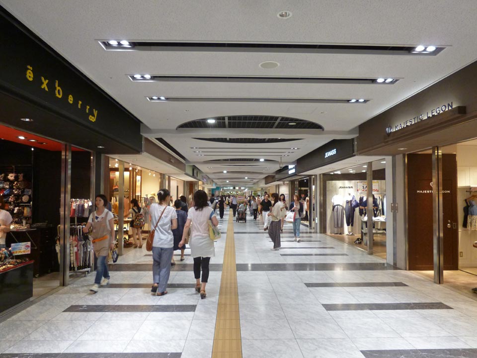 京都駅前地下街ポルタ