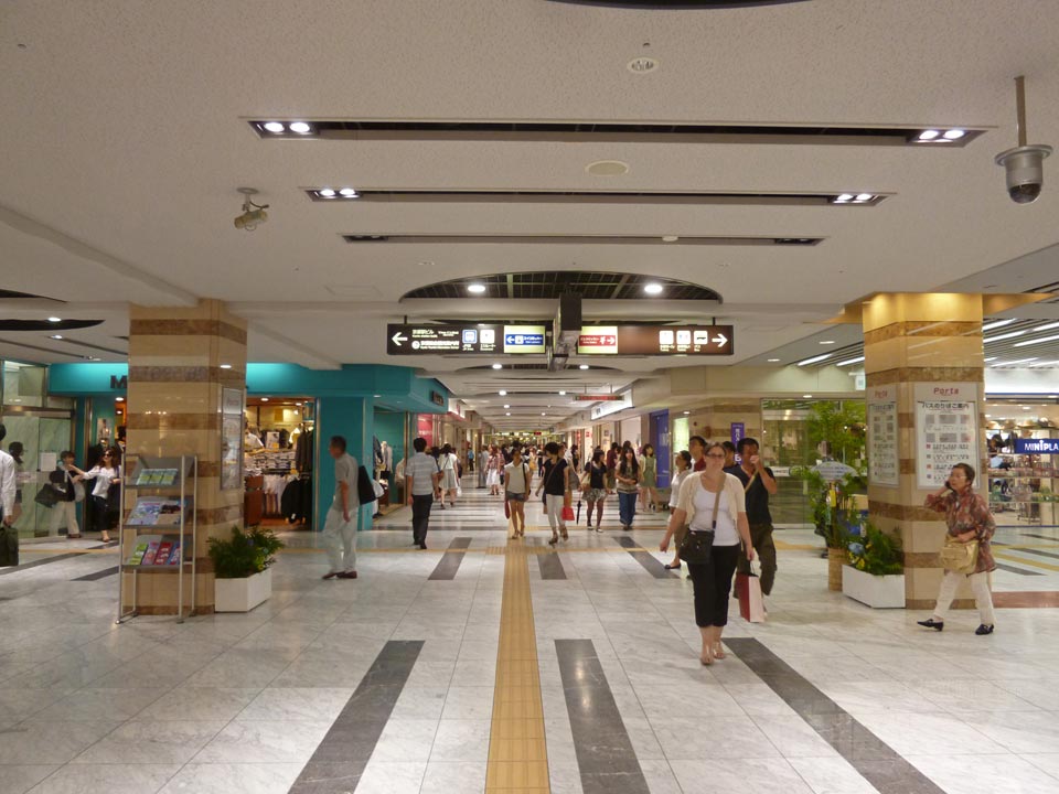 京都駅前地下街ポルタ