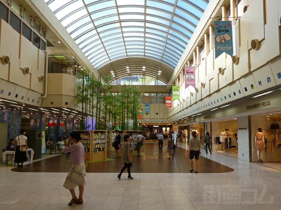 京都駅前地下街ポルタ
