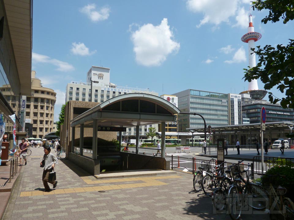JR京都駅烏丸中央口前