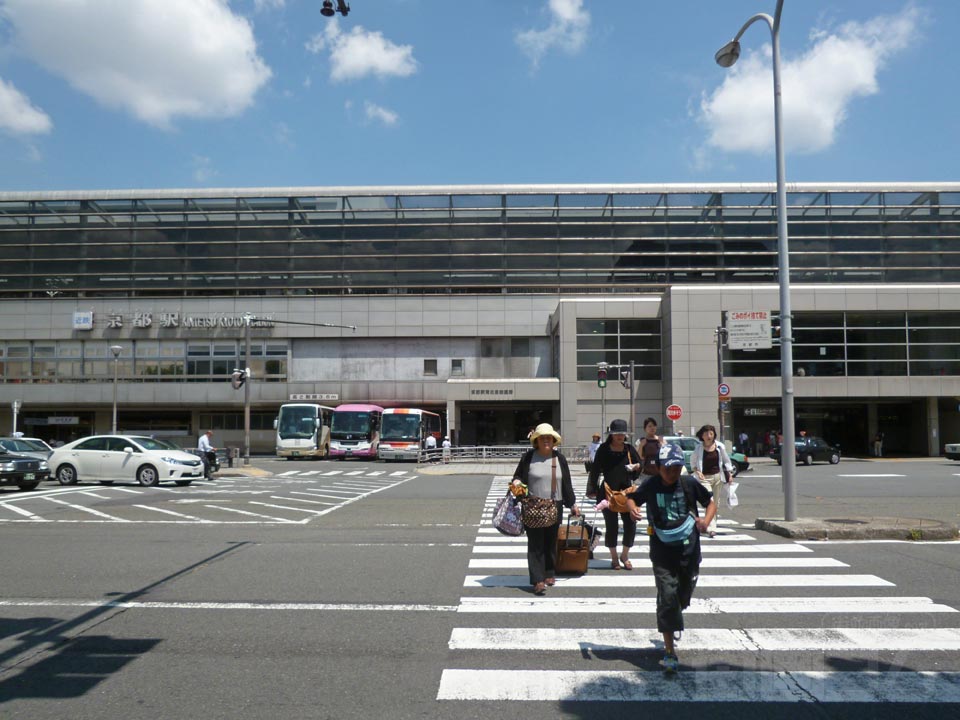 JR・近鉄京都駅八条口