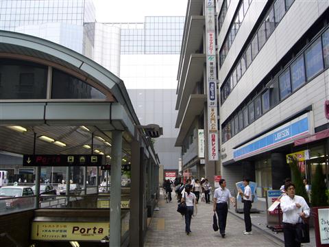 JR京都駅前烏丸口写真画像