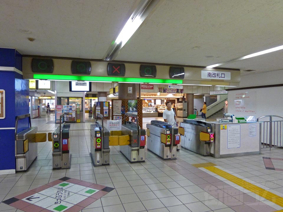 近鉄布施駅南改札口