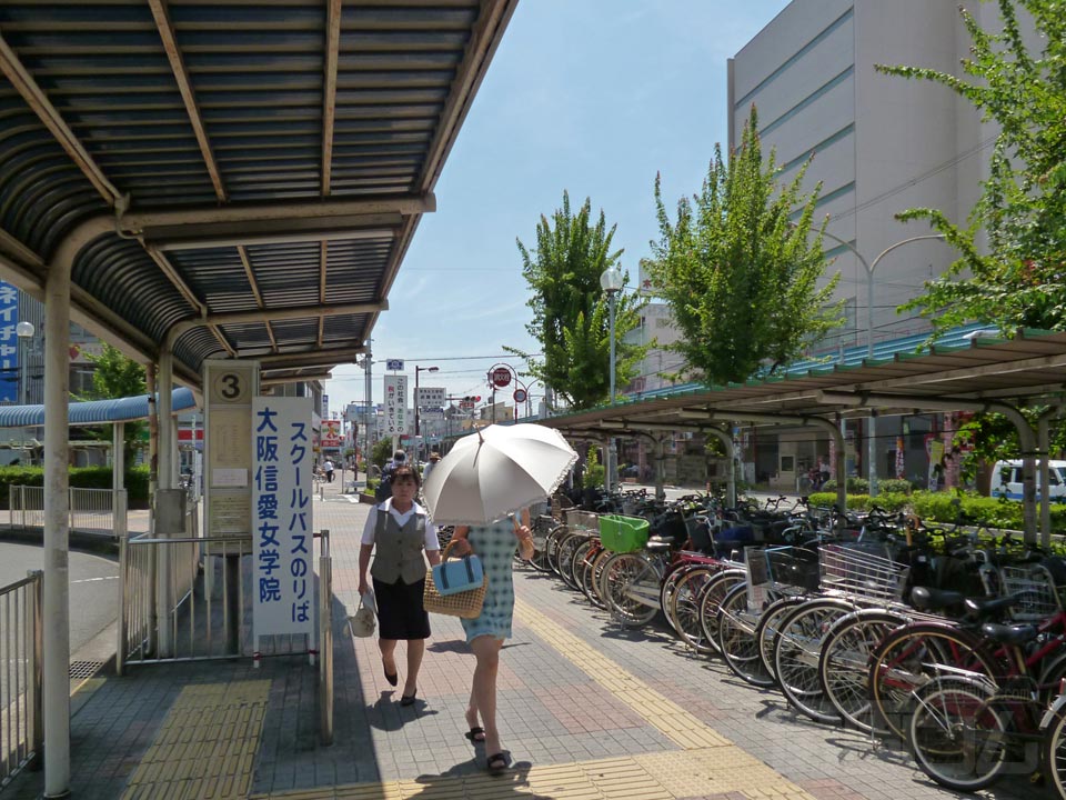 近鉄布施駅南口前