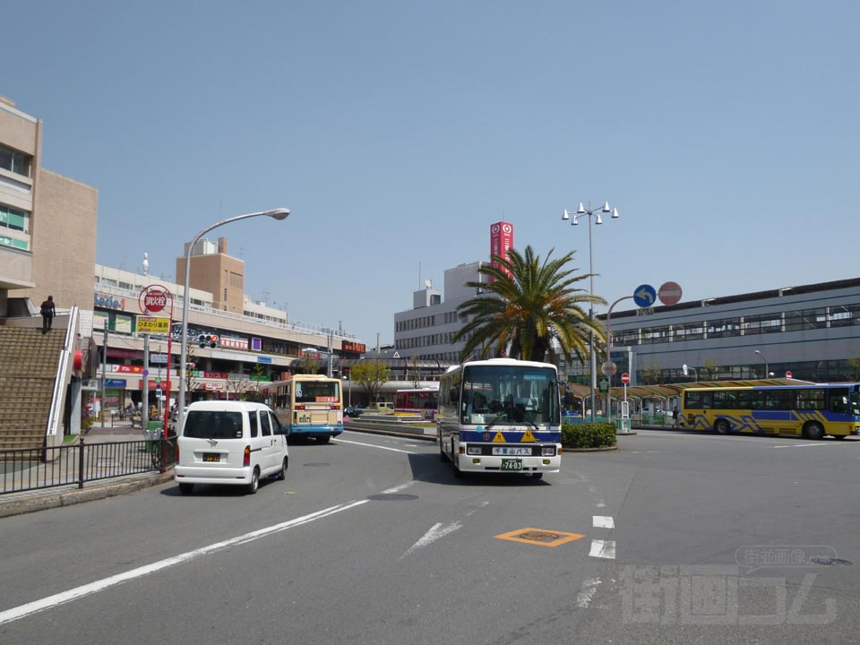 阪急茨木市駅西口前