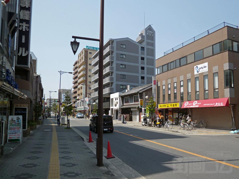 中央通り(府道139号線)