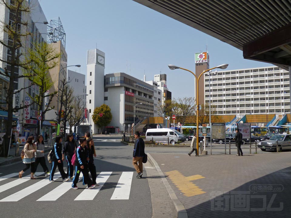JR茨木駅西口前