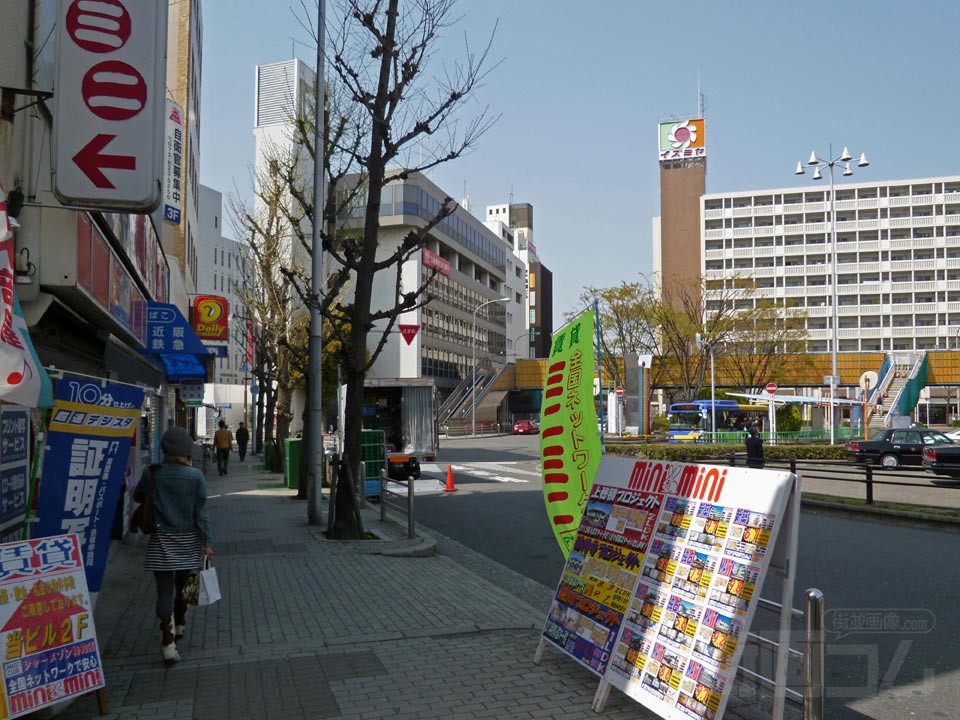 JR茨木駅西口前
