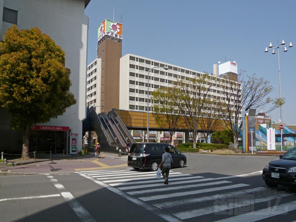 JR茨木駅西口前