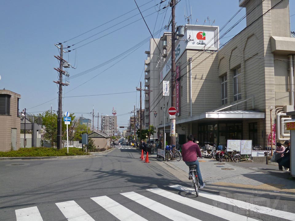 JR茨木駅東口前