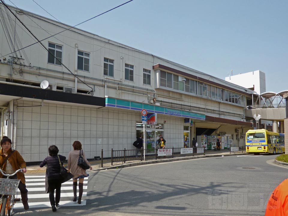 JR茨木駅東口前