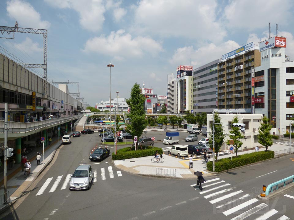 近鉄八尾駅中央口北側