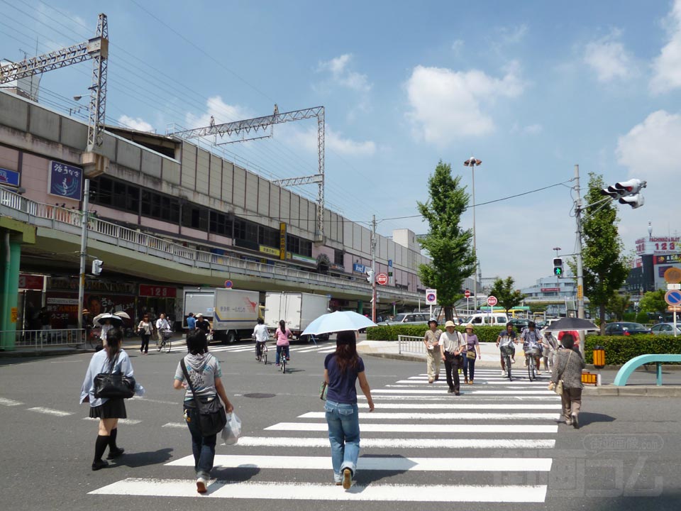 近鉄八尾駅東交差点