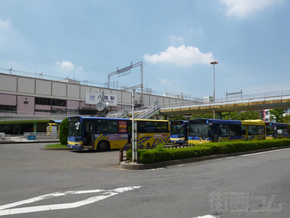 近鉄八尾駅中央口北側前