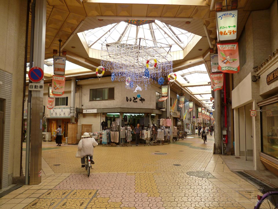 ファミリーロード本町筋商店街