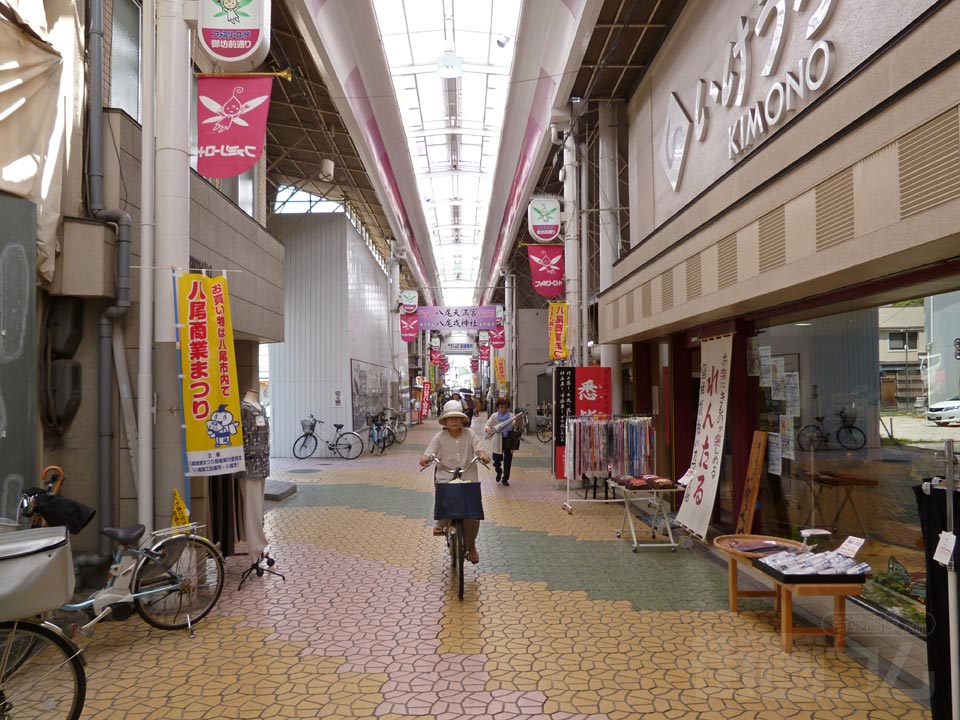 ファミリーロード御坊前通り商店街