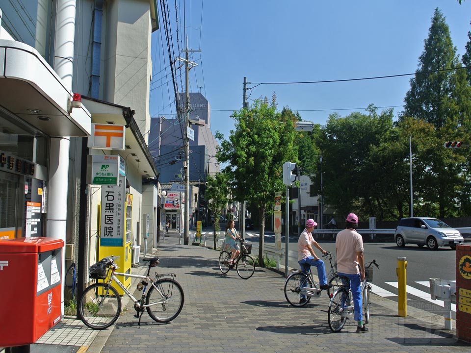 源八橋東詰交差点