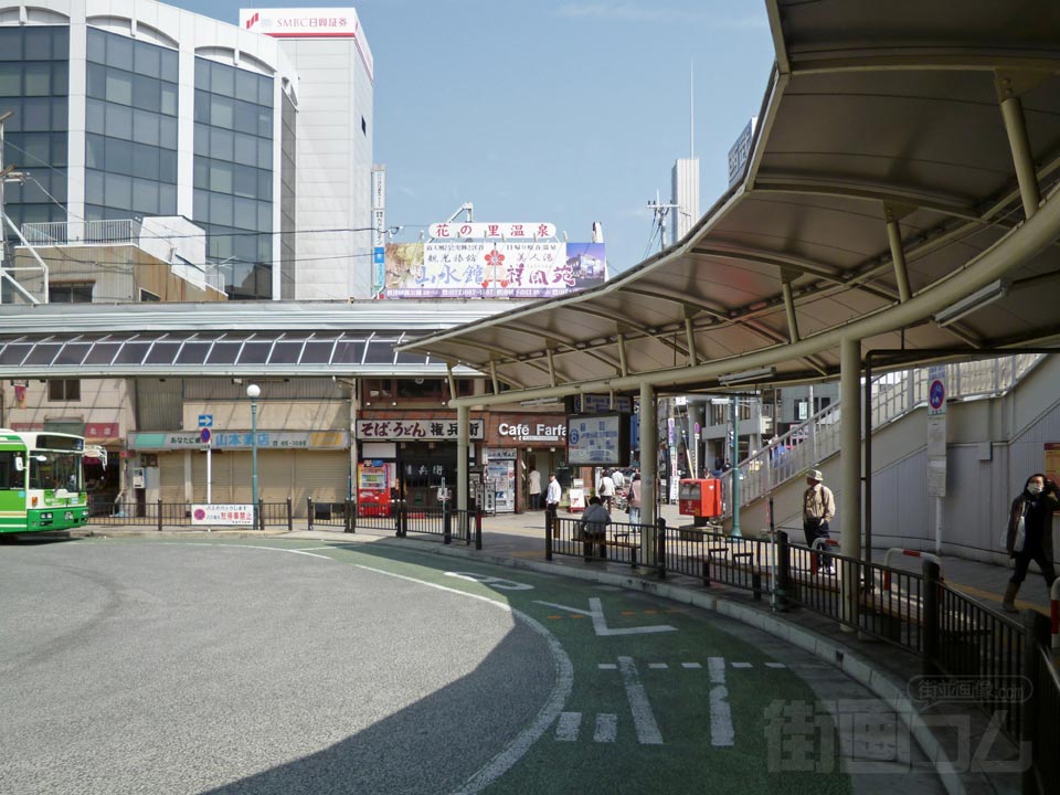 JR高槻駅北口前