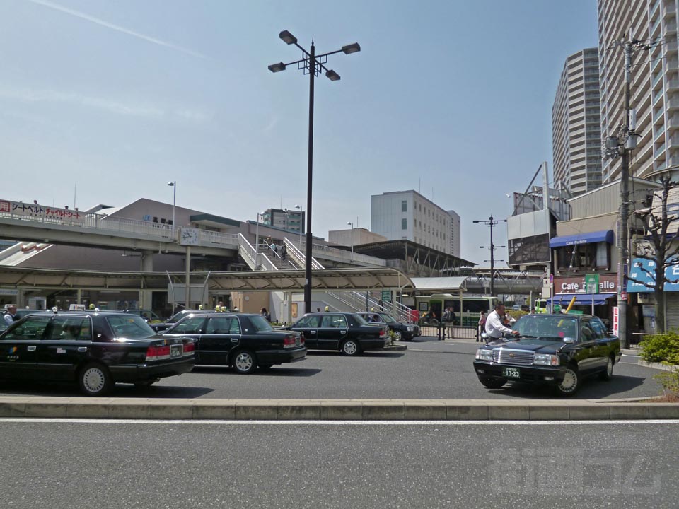 JR高槻駅北口前