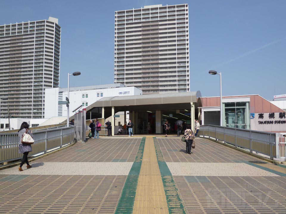 JR高槻駅南口