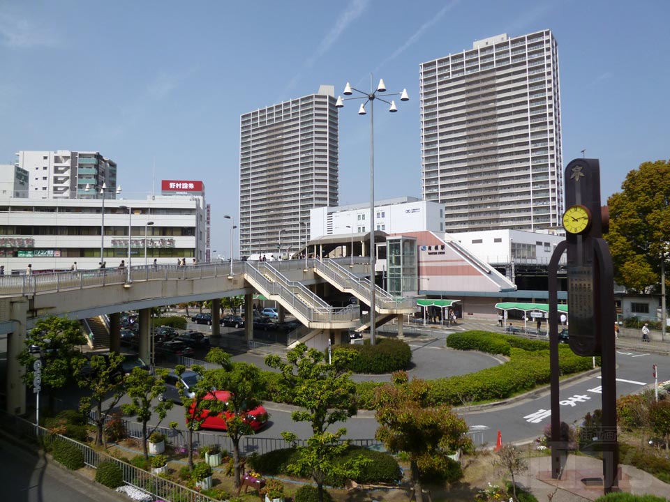 JR高槻駅南口前