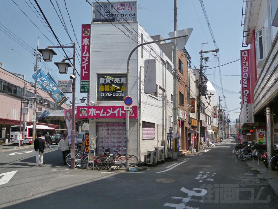 阪急高槻市駅南口前