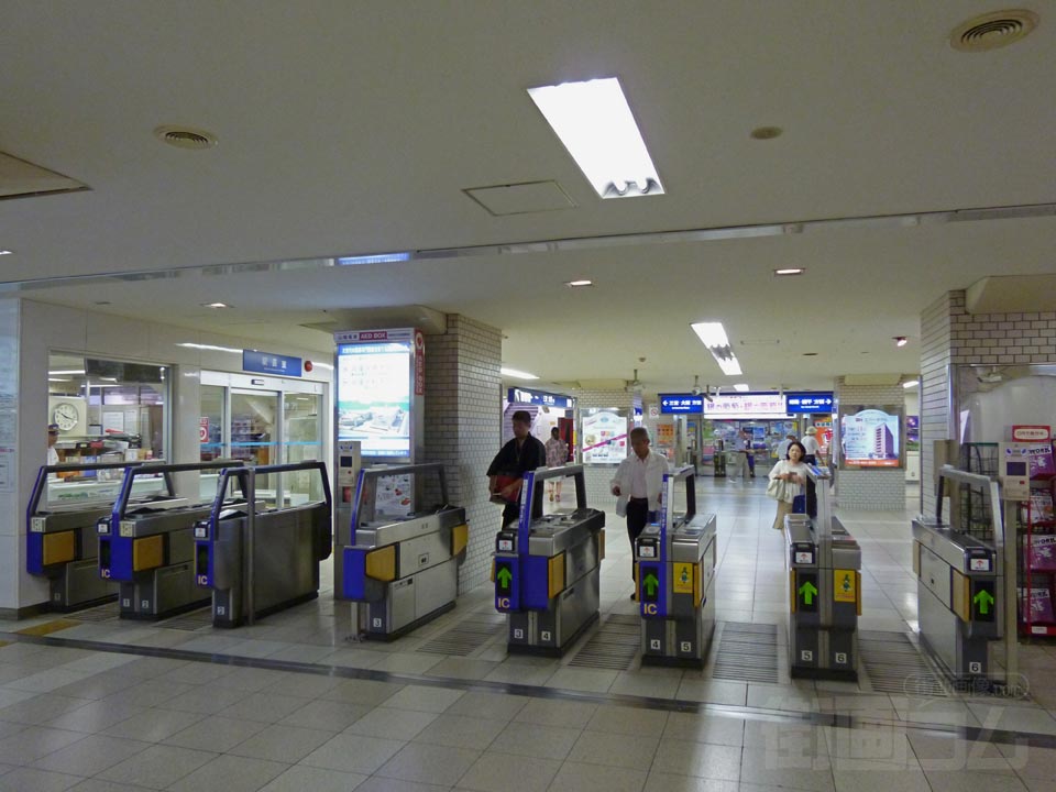 山陽明石駅改札口写真画像
