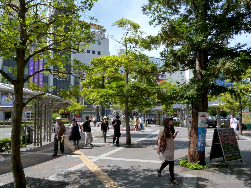 山陽・JR明石駅南口前写真画像
