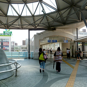 兵庫県尼崎市JR尼崎駅前写真画像