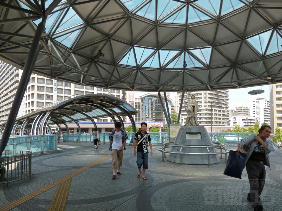 JR尼崎駅北口前