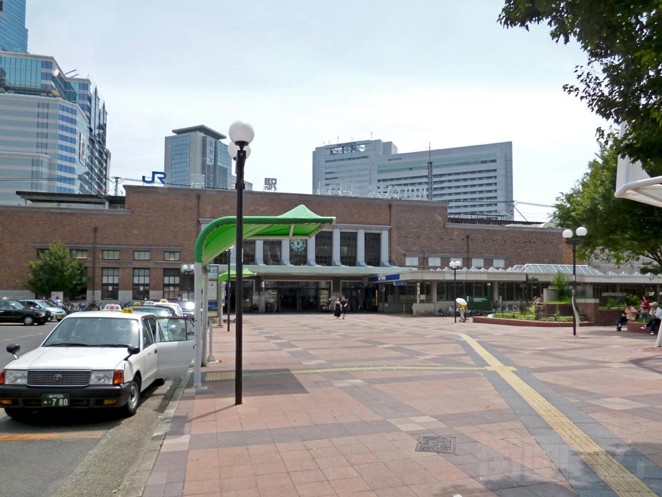 JR神戸駅北口前(中央口側)
