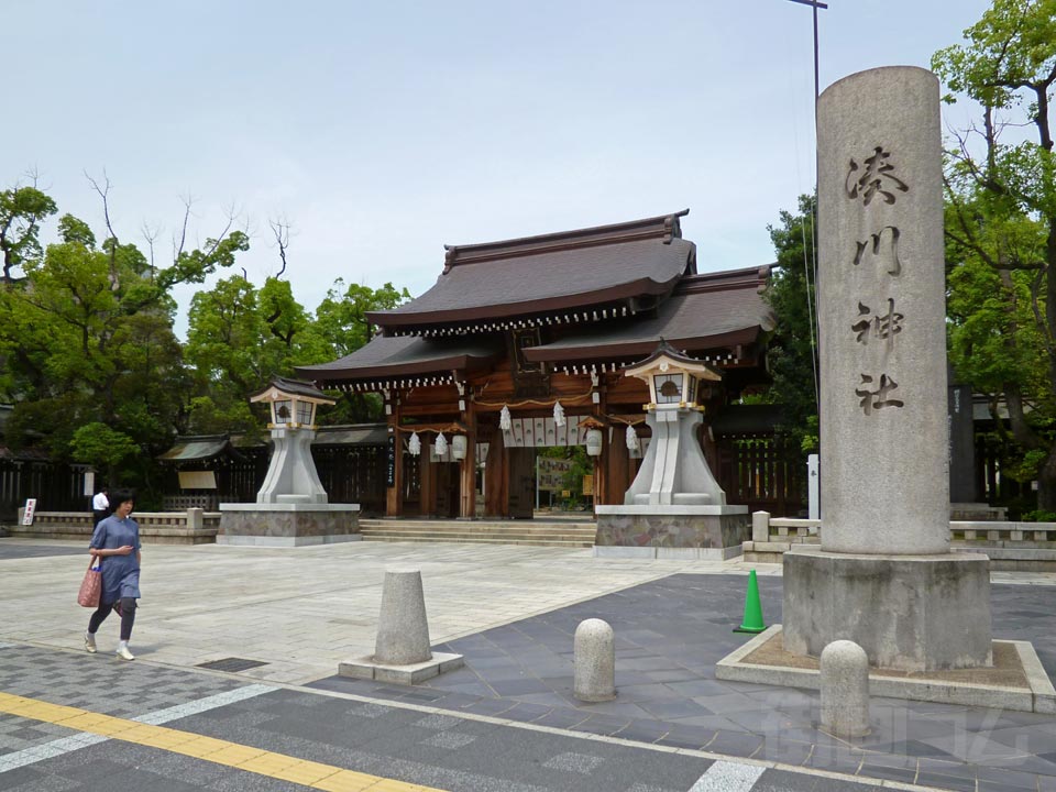 湊川神社