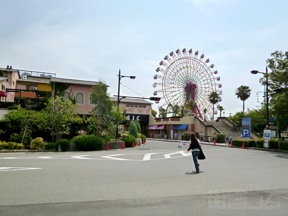 神戸モザイク(MOSAIC)