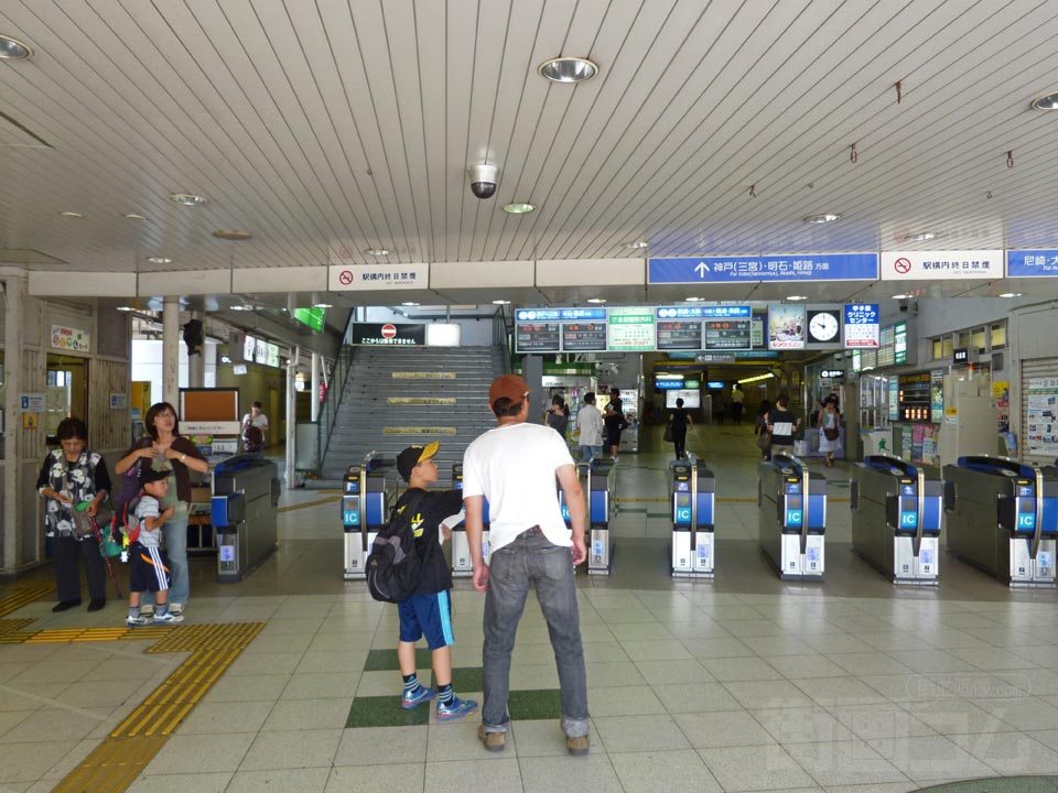 阪神甲子園駅東改札口