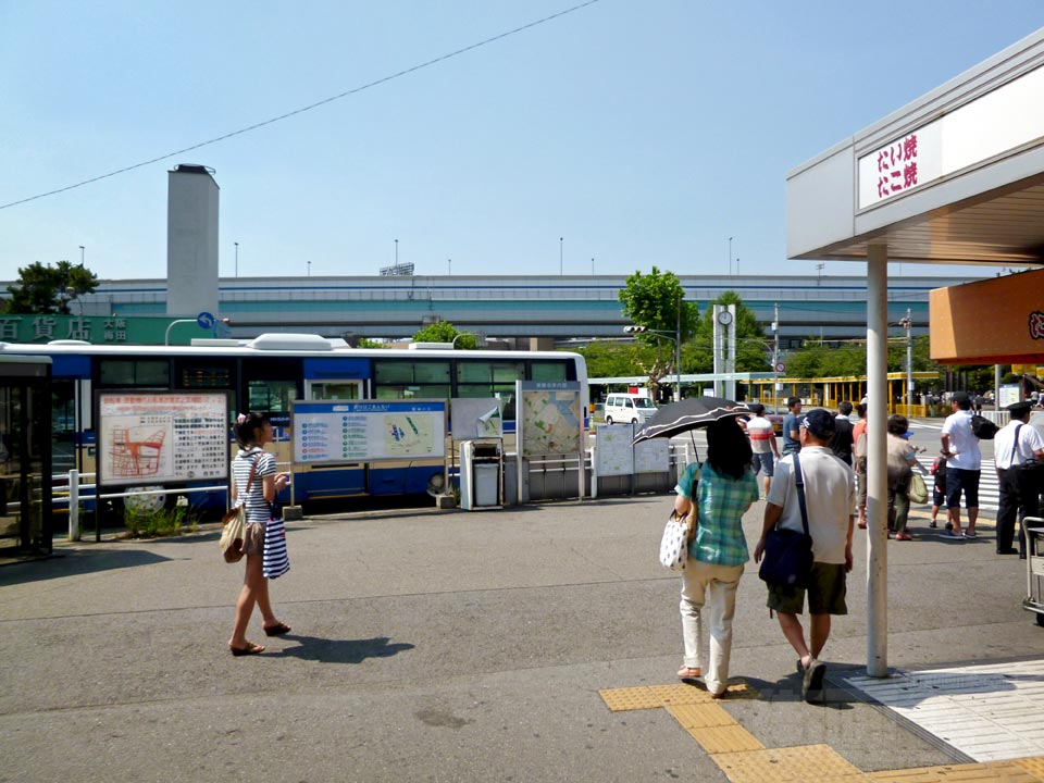 阪神甲子園駅東口前