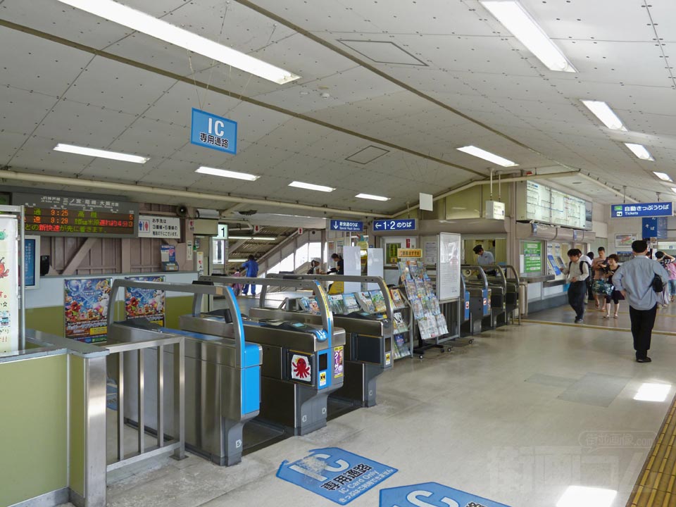 JR西明石駅東改札口