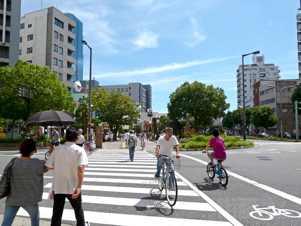 元町6丁目交差点
