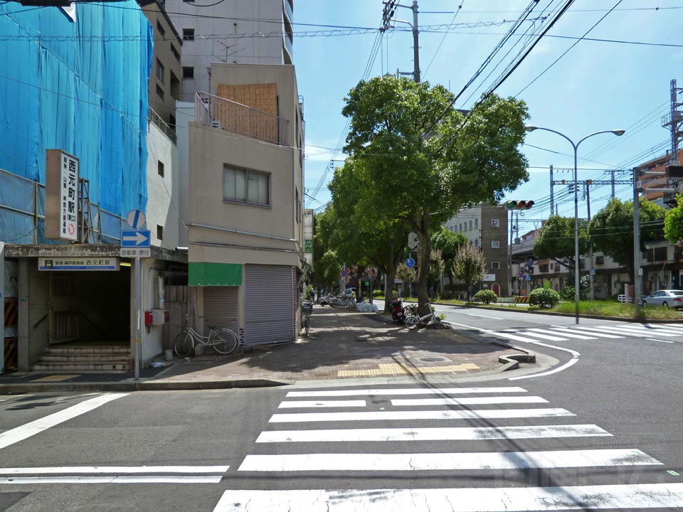 神戸高速鉄道西元町駅東口前