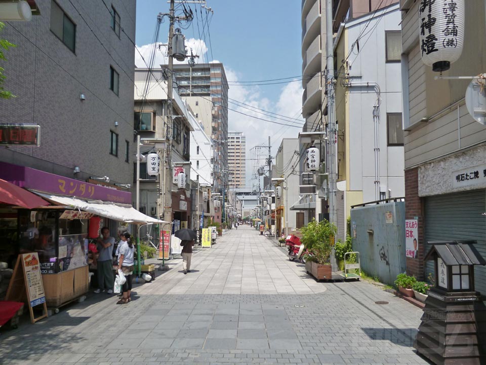 もみじ通り(西宮中央通商店街)