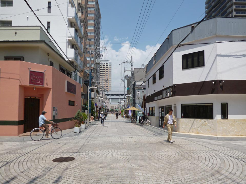 もみじ通り(西宮中央通商店街)