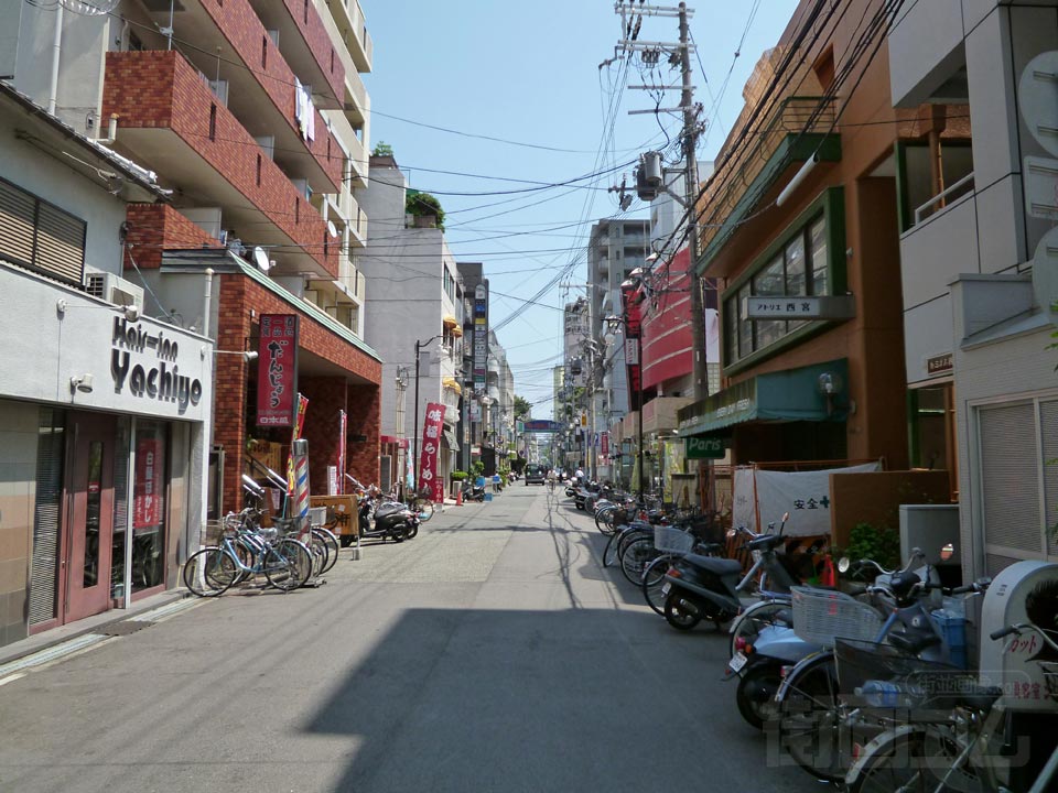 プレイタウン1番街(西宮中央通商店街)