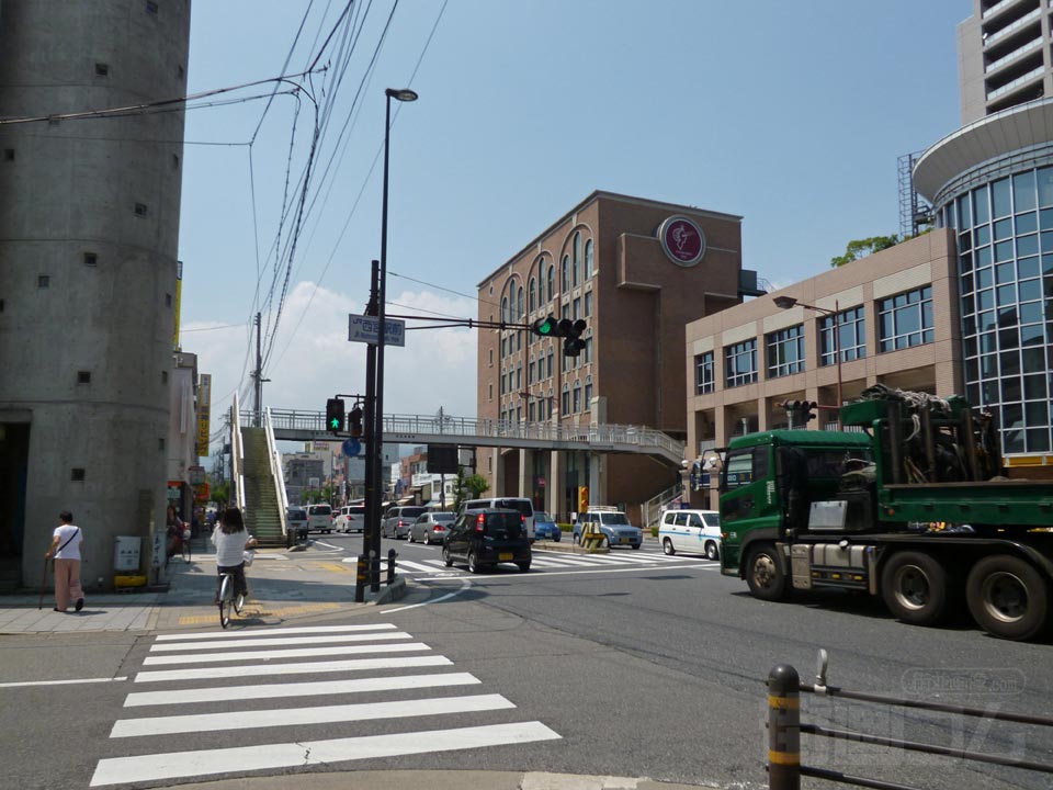JR西宮駅前交差点