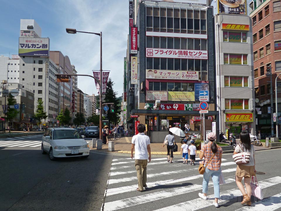 フラワーロード(県道30号線)