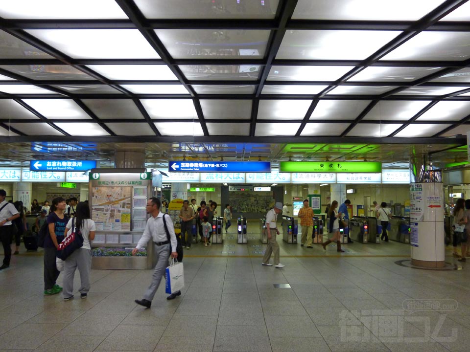 神戸市営地下鉄(西神山手線)三宮駅改札口