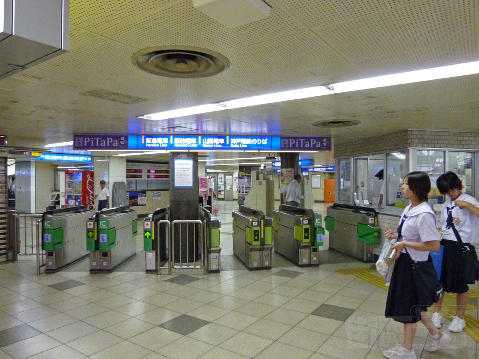 神戸電鉄新開地駅改札口